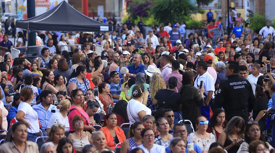 Festeja Guadalupe a las madres con espectáculo musical 1 GUADALUPE 2bb