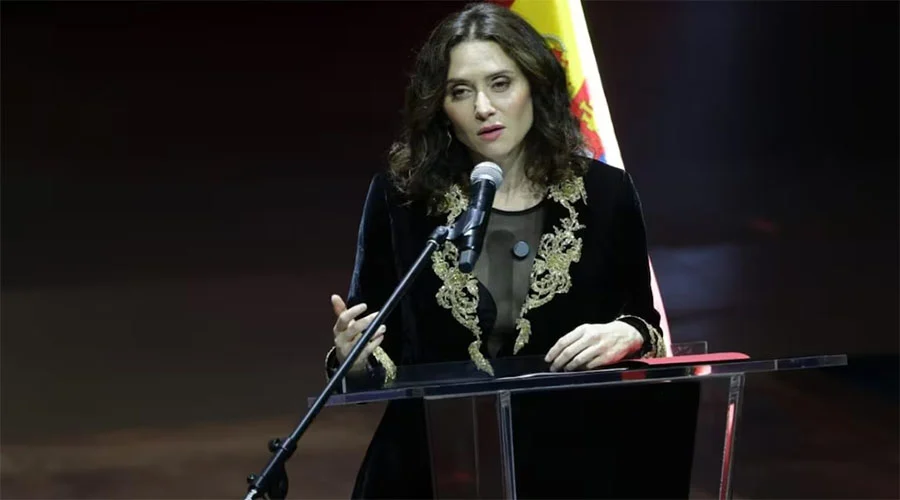 ISABEL DIAZ 1az