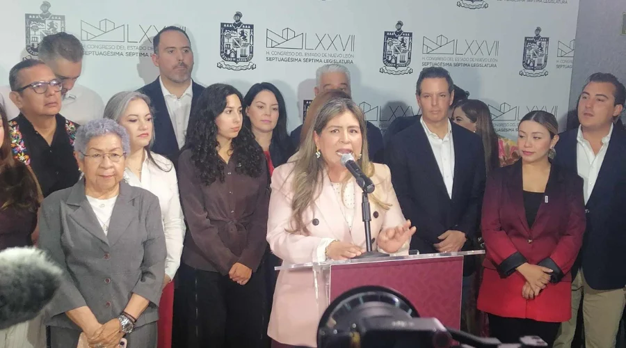 La dirigencia estatal de Morena en Nuevo León anunció que prepara una solicitud de juicio político contra el gobernador Samuel García Sepúlveda y exigió que la Fiscalía General de la República pro