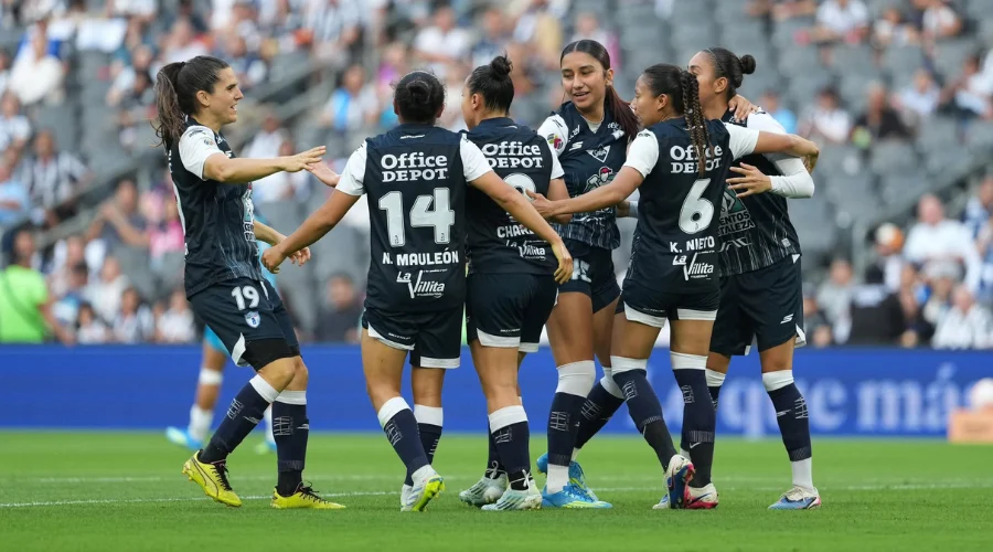 Las Rayadas de Monterrey se metieron a una nueva final de Liga MX Femenil luego de remontar al Pachuca, venciendo 4-1 en el partido para un 4-3 global que las pone a 180 minutos de su quinta liga