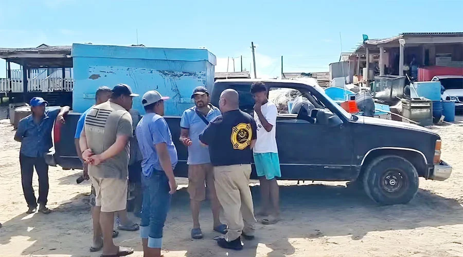 Pescador muere al quedar atrapado entre unas cuerdas y el motor en Playa Bagdad 1 MATAMOROS 871a