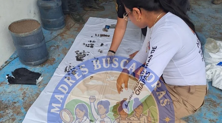 Madres-buscadoras-hallan-restos-calcinados-en-fosa-clandestina-de-Chiapas