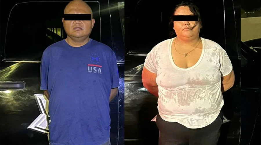 PAREJA ROBOS MTY 2bb2