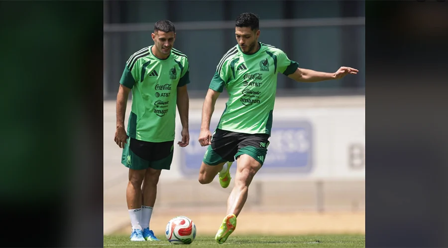 RAUL JIMENEZ 34
