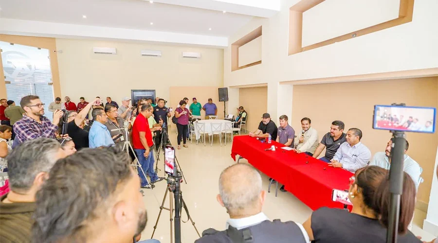 Confirma Carlos Peña Ortiz segunda temporada de Club Calor FC Reynosa 1 RUEDA PRENSA ALCALDE bb