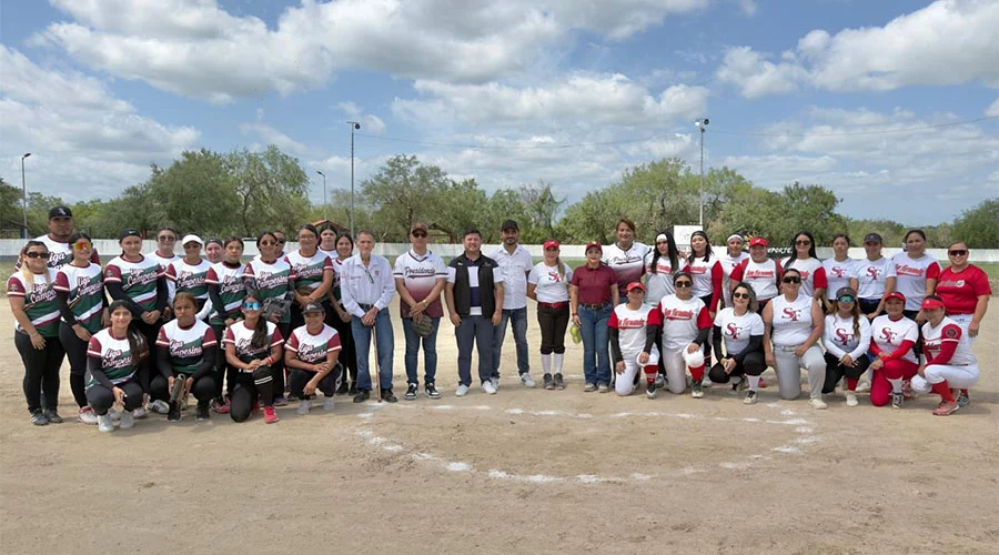 Impulsa Verónica Aguirre el deporte femenil con cuadrangular de softbol 1 SAN FER 22mmb