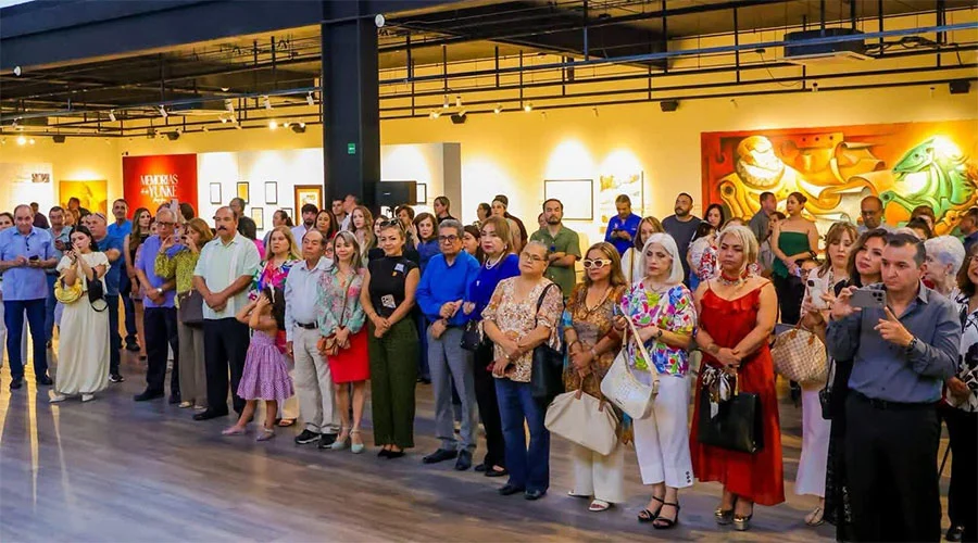 Corta alcalde Carlos Peña Ortiz listón inaugural de obra pictórica de Mángeles Barocio 1 alcde bbb2