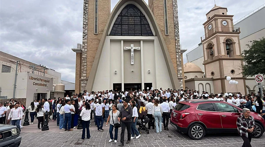 Dan último adiós a Camila en la Concatedral 2 camila 32ccc