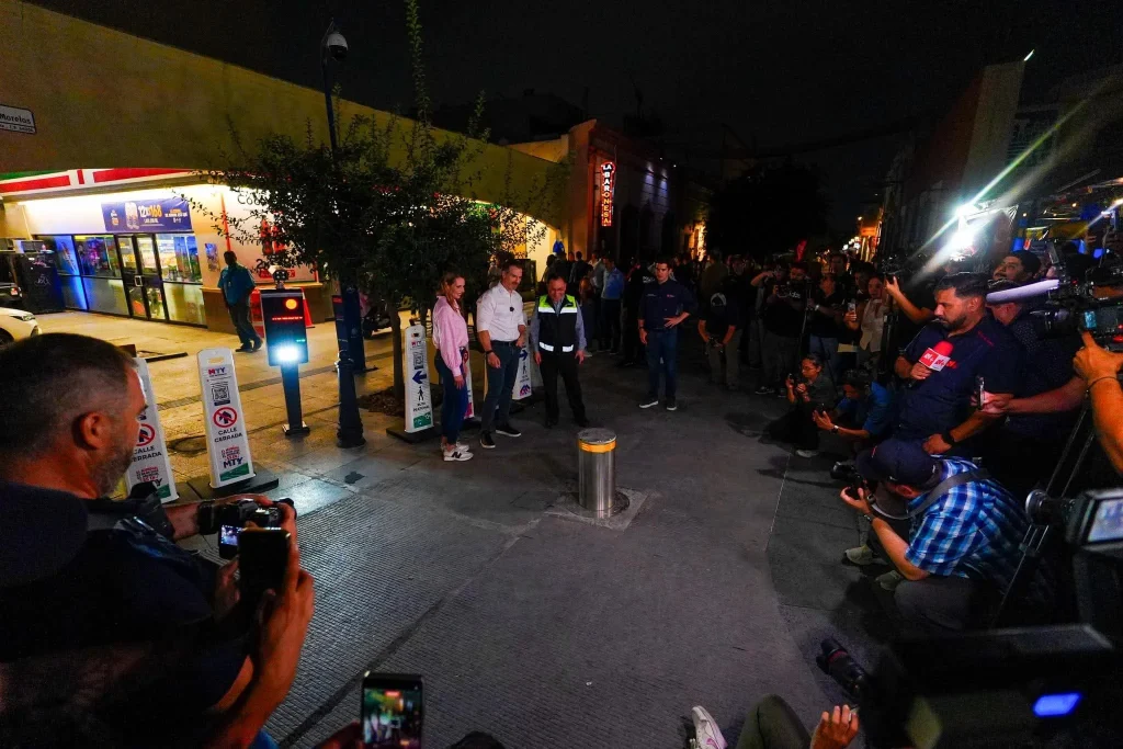Entrega Adrián de la Garza rehabilitación de Barrio Antiguo 2 714063137 1203521938475384 4273941160119146610 n