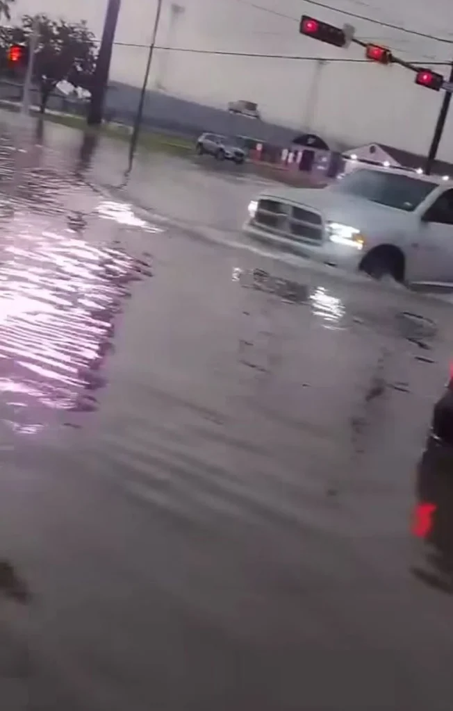 Declaran Weslaco como zona de desastre 4 723143933 1492819069551137 6269137021738315697 n