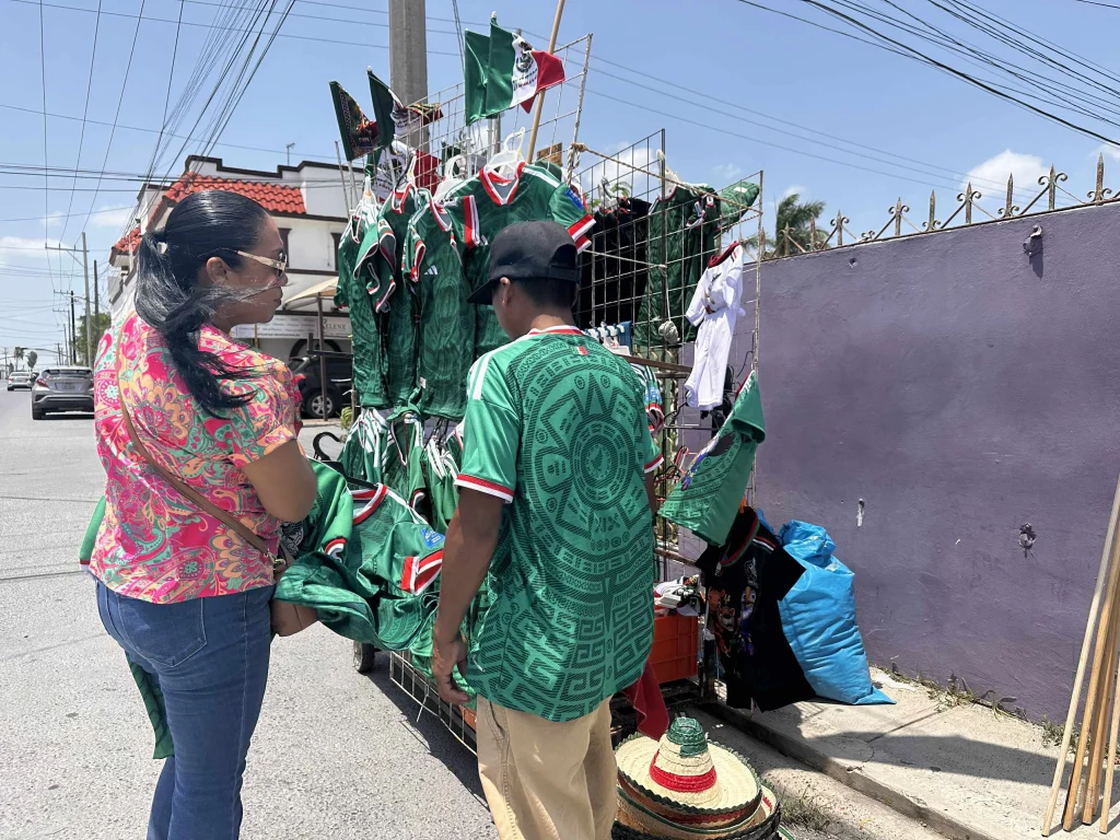 Ventas de artículos mundialistas repuntan en días de partido 1 727135569 2015497529326878 4097642042138833747 n