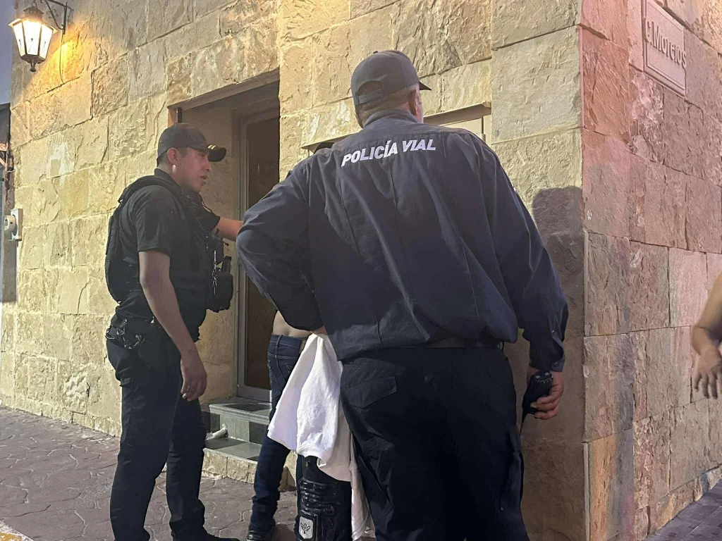 Detienen a hombre por alterar el orden durante transmisión del partido México-Ecuador en Reynosa 1 730620736 3130343793837723 6314406658424843052 n