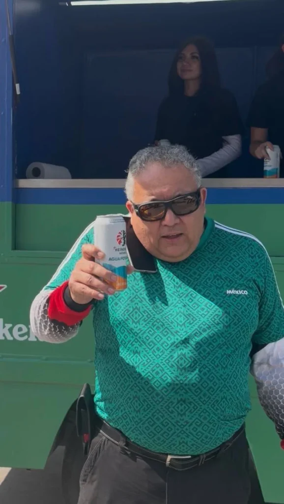 HEINEKEN México promueve el Consumo Inteligente con entrega gratuita de agua en Monterrey 2 732463592 1040103472294894 1696073550051526565 n