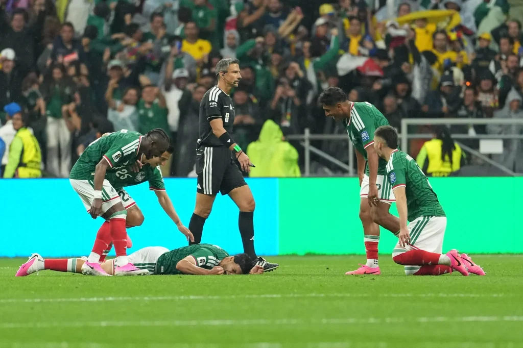 Avanza México a 8vos del Mundial tras vencer a Ecuador 4 732961516 4443338985954798 7549423932095135254 n