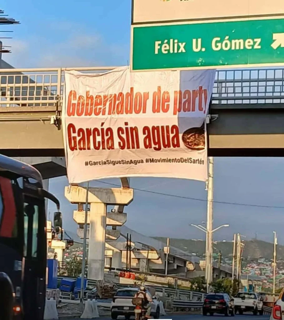 Reclaman con lonas a Samuel García por desabasto de agua en García 3 734973374 1037940845368165 4566948940109023871 n
