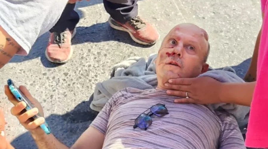 Atropellan a profesor; piden localizar a sus familiares