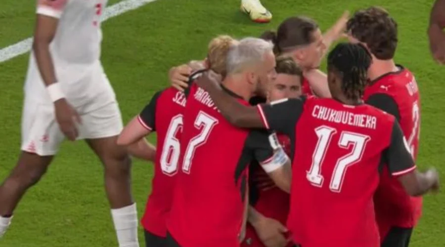 Austria vence 3-1 a Jordania