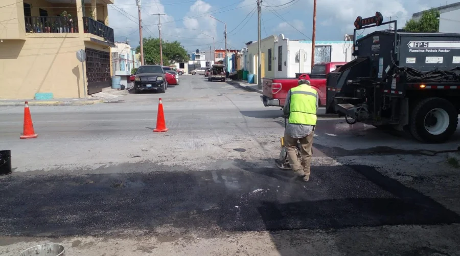 Avanza campaña intensiva de bacheo del Gobierno de Carlos Peña Ortiz en Reynosa