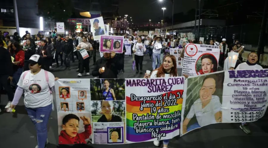 Colectivos de búsqueda realizan marcha en Tlalpan previo al Mundial