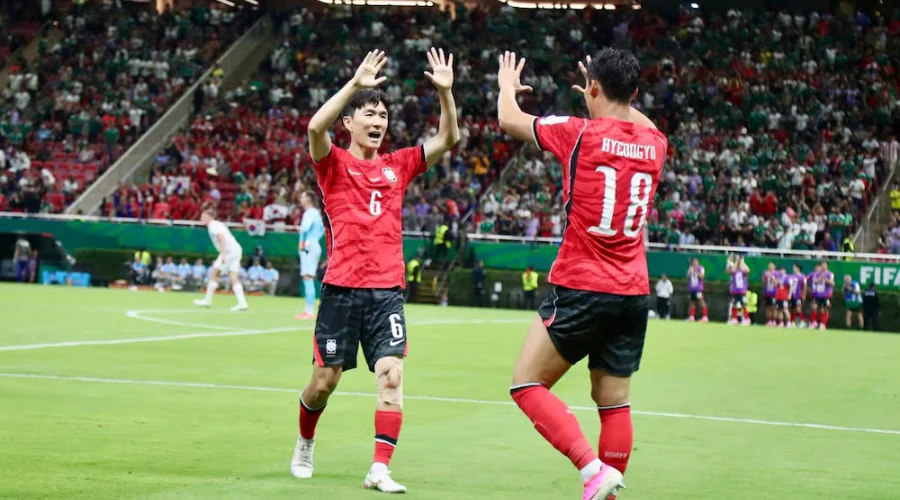 Corea del Sur abre con sufrida victoria