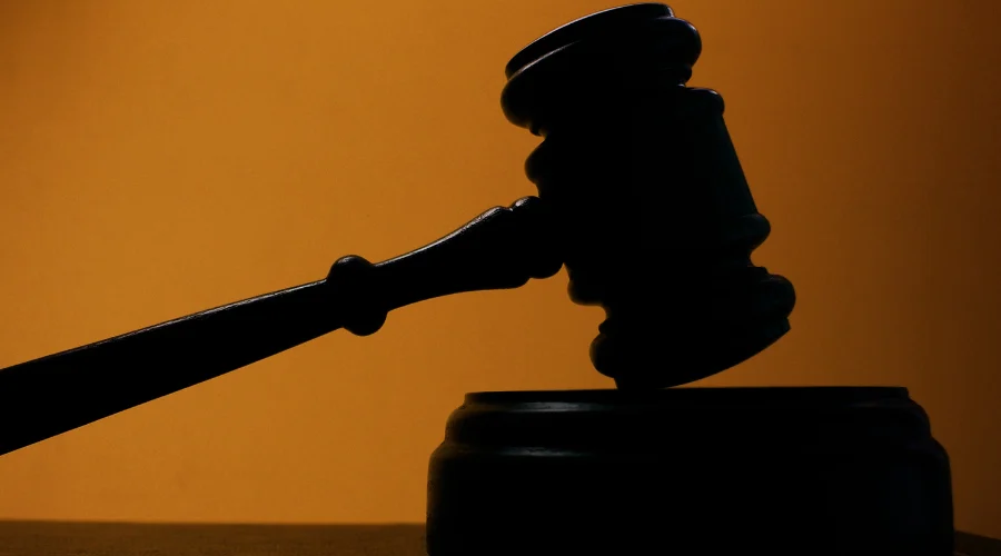 Denuncian a juez por liberación de 7 marinos