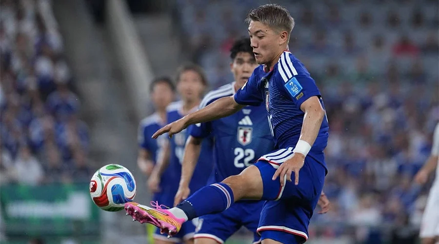 Tiene Japón noche redonda y golea Túnez 4-0 5 JAPON 44a