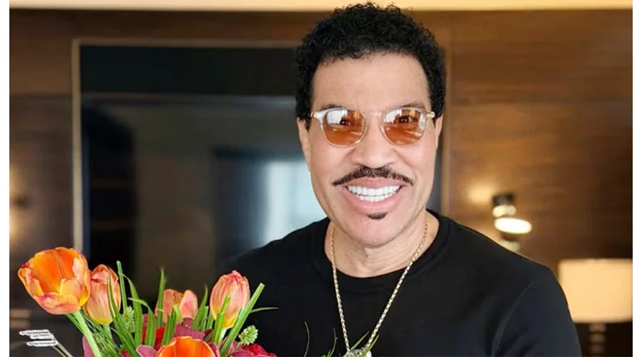 LIONEL RICHIE 34a
