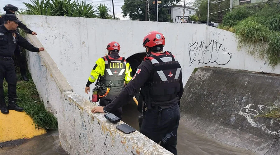 Realizan búsqueda de menor arrastrado por la corriente en Monterrey 1 REPORTE MENOR 22bb2