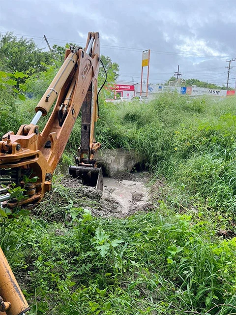 Mantiene Gobierno Municipal acciones de desazolve en drenes de San Fernando 1 SAN FERN 22bs