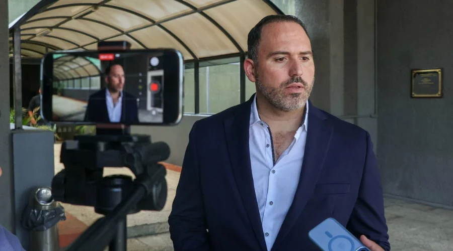 Suspende Morena derechos partidistas de los diputados Mario Soto y Rodrigo Montemayor