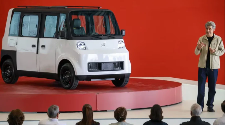 Tras la presentación del primer prototipo de Olinia 1, Roberto Capuano Tripp, director del proyecto, aseguró que el principal objetivo del minivehículo eléctrico es que su costo sea más accesible