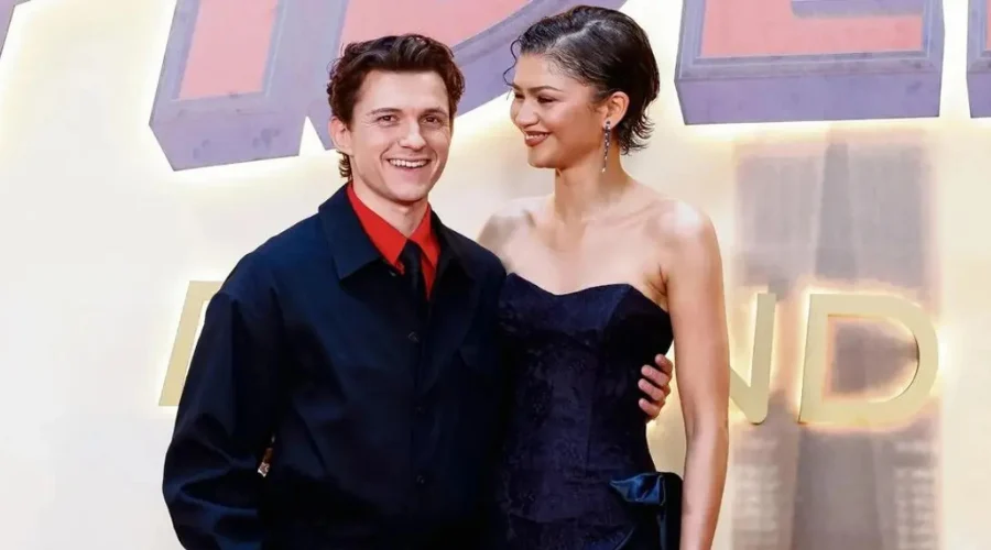 Un anillo en la mano de Zendaya, rumores cada vez más insistentes y hasta fotografías generadas con inteligencia artificial mantuvieron a los fanáticos preguntándose durante meses si junto a Tom H
