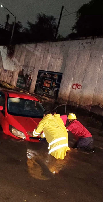 Tormenta deja daños en Victoria 1 VICTORIA AGUA 1aa