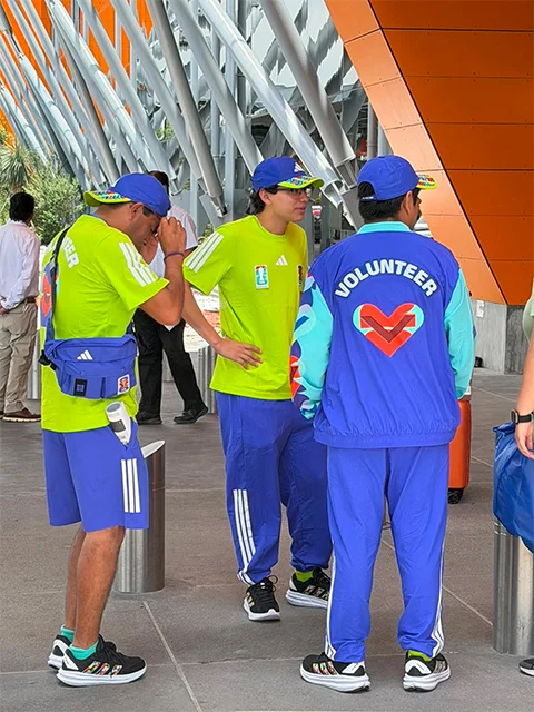 Voluntarios FIFA llegan a Aeropuerto de Monterrey 1 VOLUNTARIOS 2bba