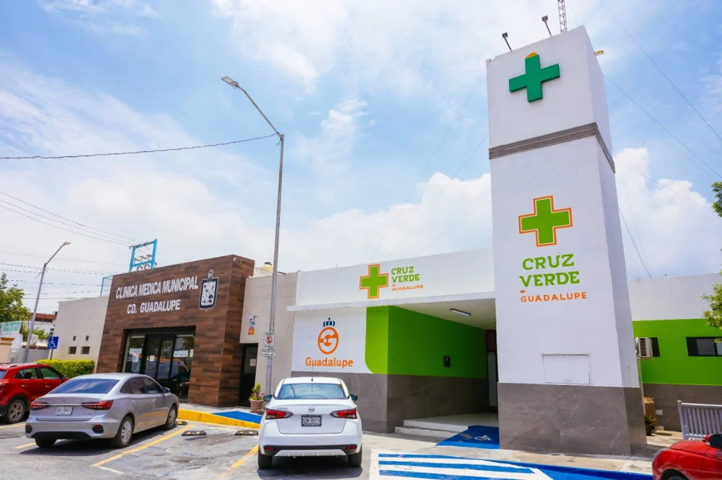 Capacitan en Guadalupe por enfermedades de riesgo en el Mundial 1 Cruz Verde Guadalupe NL