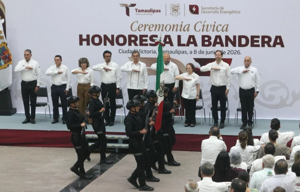 Erasmo González acude a ceremonia de Honores a la Bandera 1 WhatsApp Image 2026 06 08 at 7.14.39 PM 1