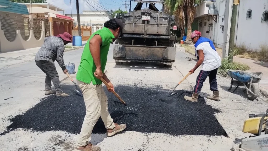 Avanza campaña intensiva de bacheo del Gobierno de Carlos Peña Ortiz en Reynosa 2 ad41d9fd ebe1 499d a187 264a819bd407