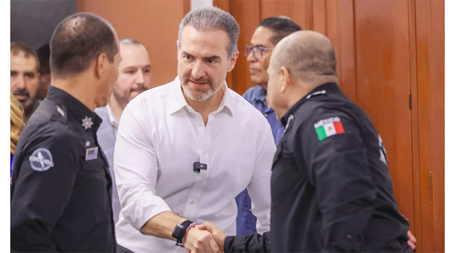 adrian de la garza 882