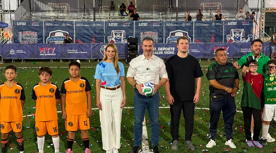 Inaugura Adrián De La Garza fase final del Mundialito de Barrio en Monterrey 1 mundialito 2 bb