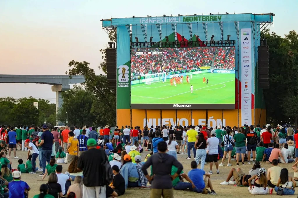 Abrirá Nuevo León más espacios para ver partido México-Inglaterra 3 735238153 998023916463673 4199696023240891434 n