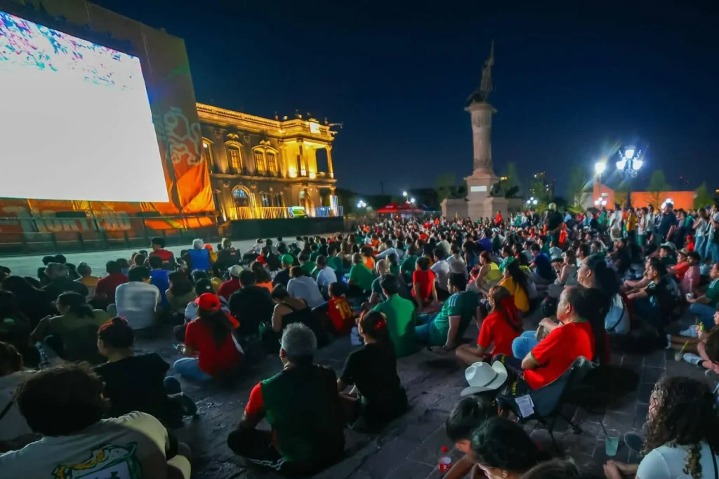 Abrirá Nuevo León más espacios para ver partido México-Inglaterra 2 735897659 2195416641032171 6679332248264796711 n