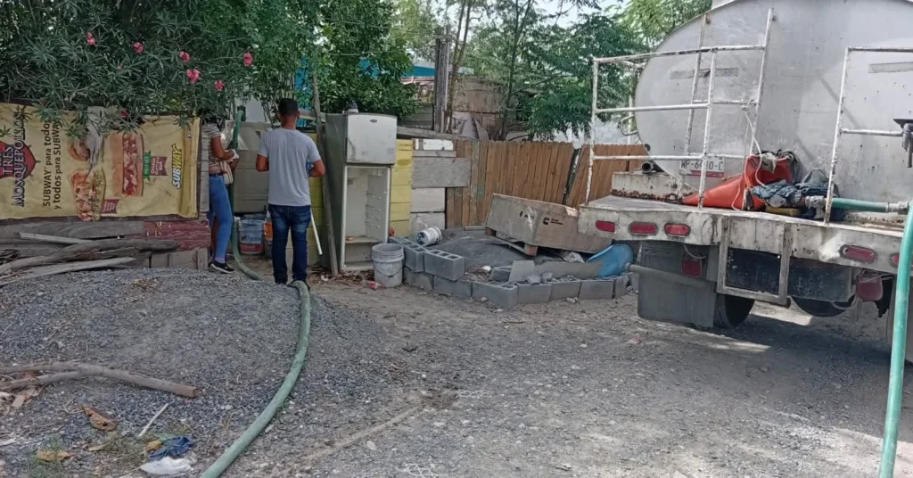COMAPA Reynosa ofrece servicio gratuito de pipas a familias con baja presión de agua 1 745594411 3031012463897384 5554739198128637065 n