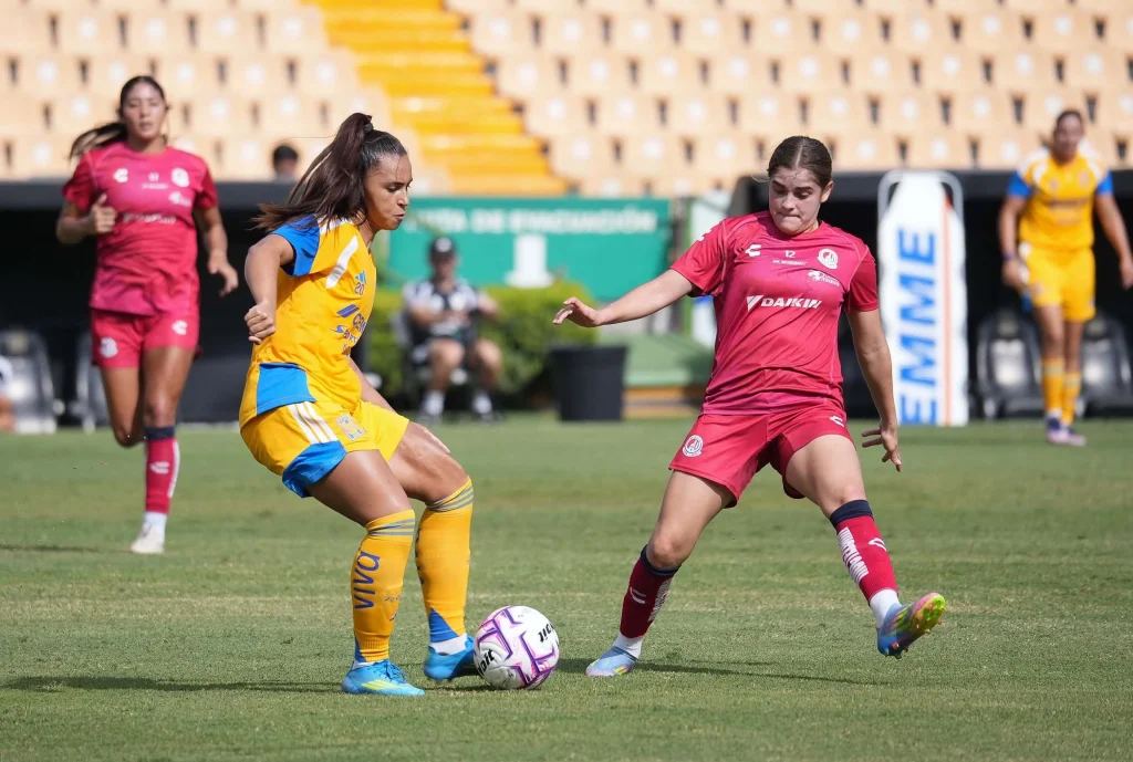 Arrasa Tigres Femenil con un Impactante triunfo de 4 goles en pretemporada 4 746528072 808126318995169 3707811241076603629 n