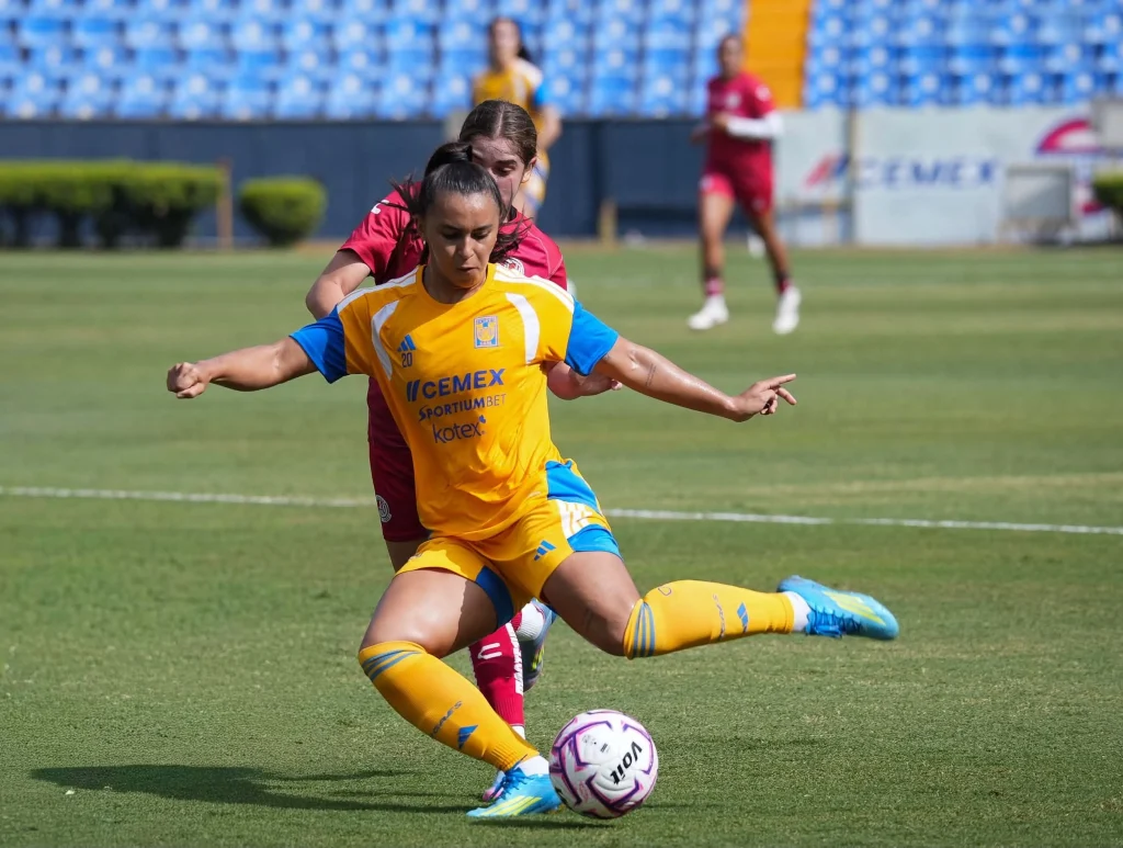 Arrasa Tigres Femenil con un Impactante triunfo de 4 goles en pretemporada 5 748025995 951536974570495 5098561808455457830 n
