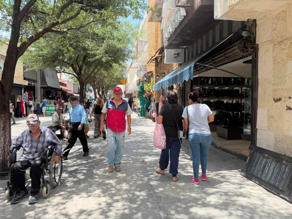 Comerciantes del Centro de Reynosa esperan repunte del 70% en ventas por regreso a clases 1 749036057 1042722301543202 1807223965807382340 n
