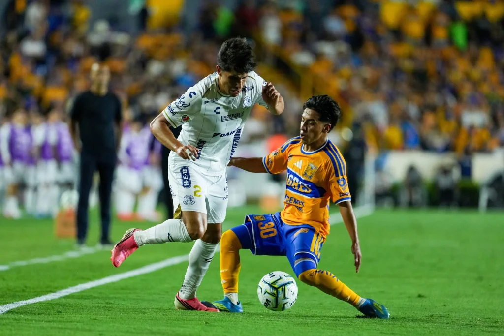 Tigres y San Luis empatan 2-2 en el Universitario; los abuchean 3 756953225 1392668642774392 3973269425857595284 n