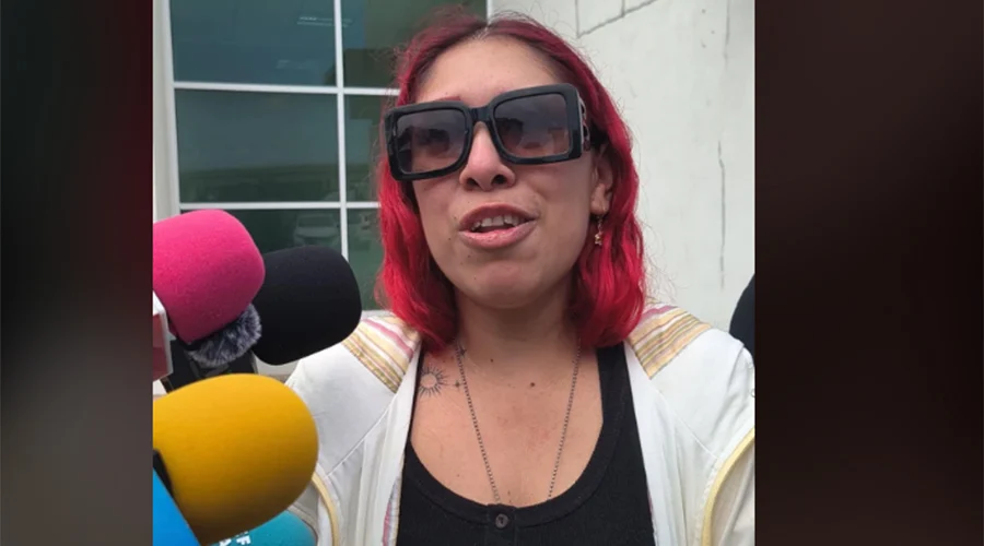 CHICA DAFNE 1a