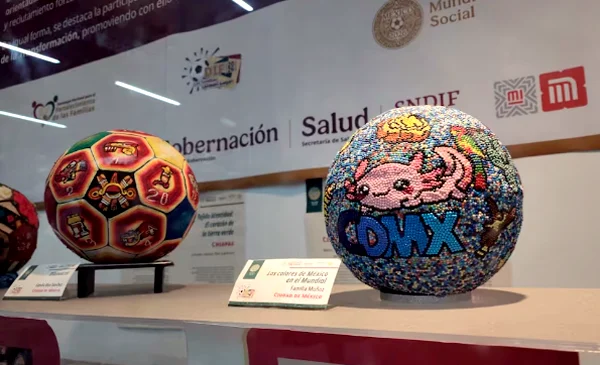 Metro CDMX presenta exposición de balones decorados del Mundial 1 Captura de pantalla 2026 07 11 a las 4.21.12 p.m