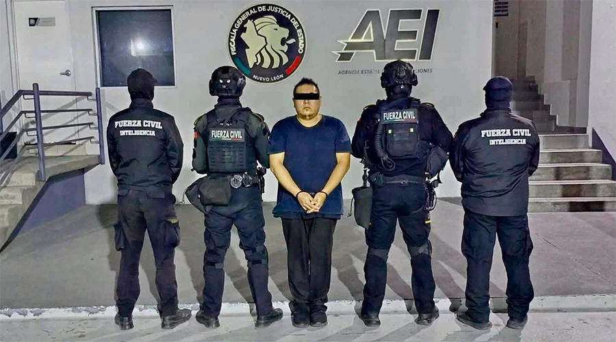 DETENIDO bb22 aa