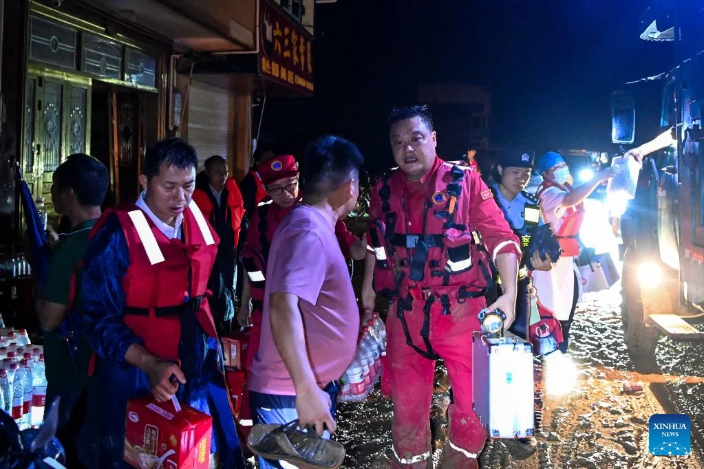 Lluvias provocan 4 muertos y 8 desaparecidos en región meridional china de Guangxi 2